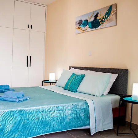 Sunday's * Παραλίμνι