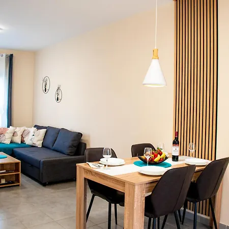 Διαμέρισμα Sunday's *