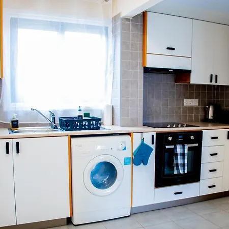 Sunday's * Παραλίμνι