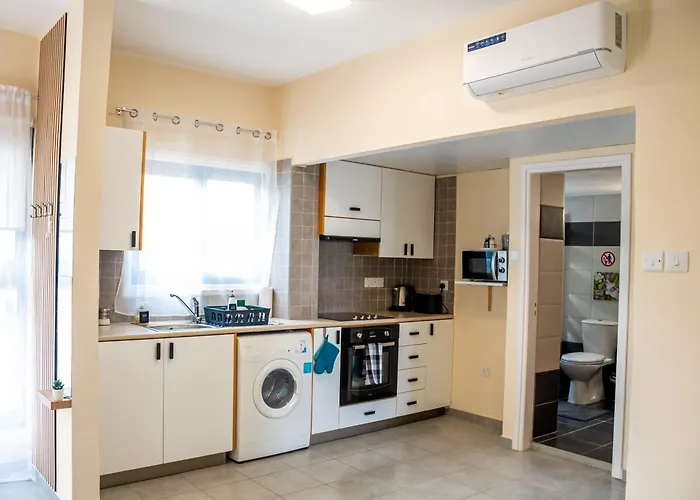 Sunday's Apartament Paralimni