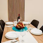 Sunday's Apartman *