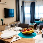 Sunday's Apartman