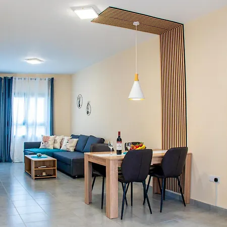 Sunday's Apartment Paralimni